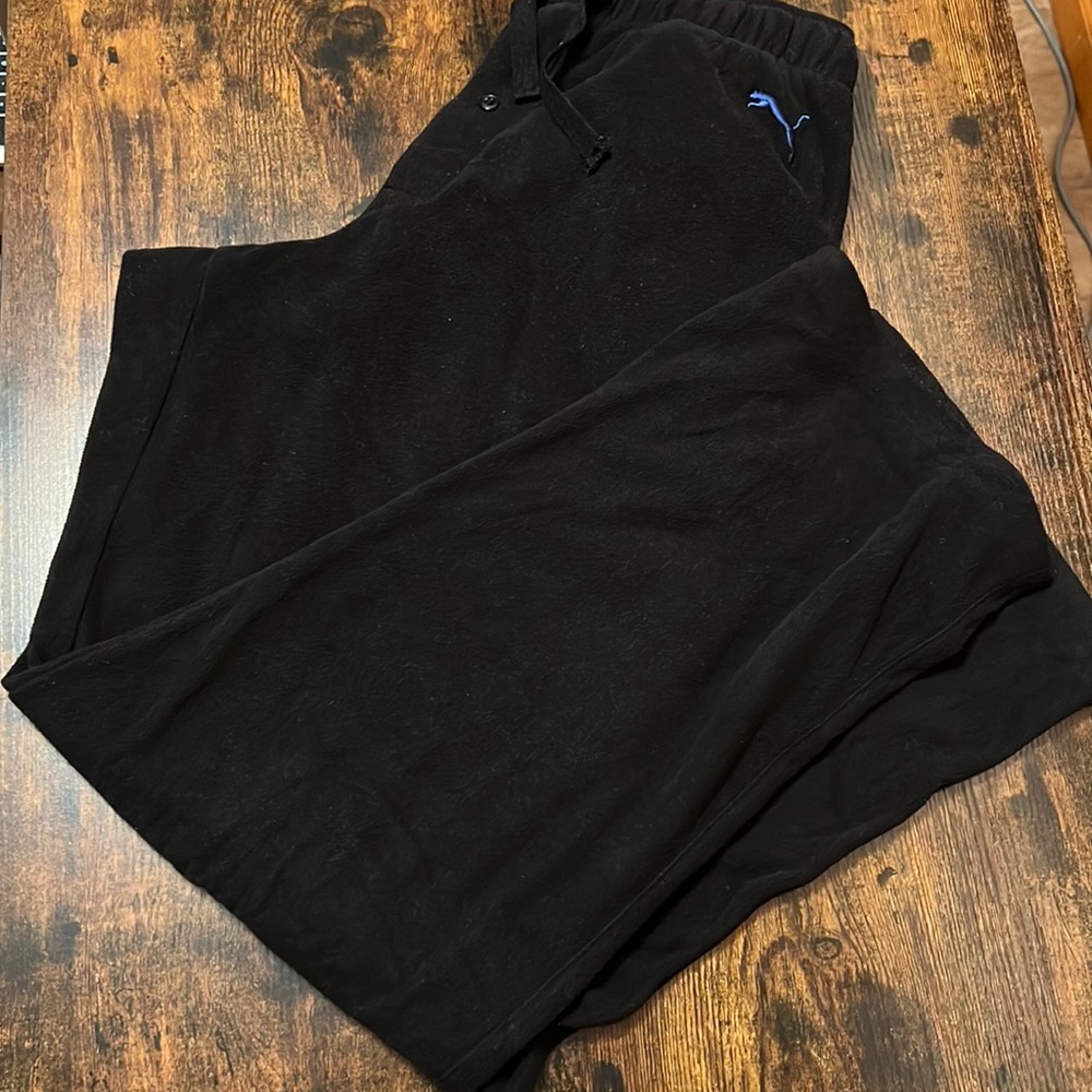 Mens medium puma sweatpants